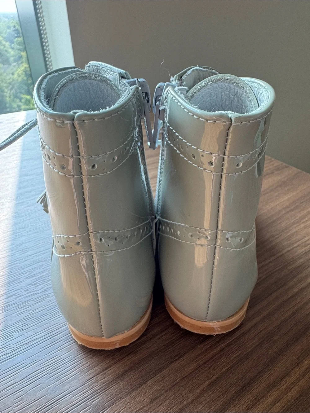 OKAA Spain Lace-Up Patent Boots in Light Mint Size 22 (US Size 7)